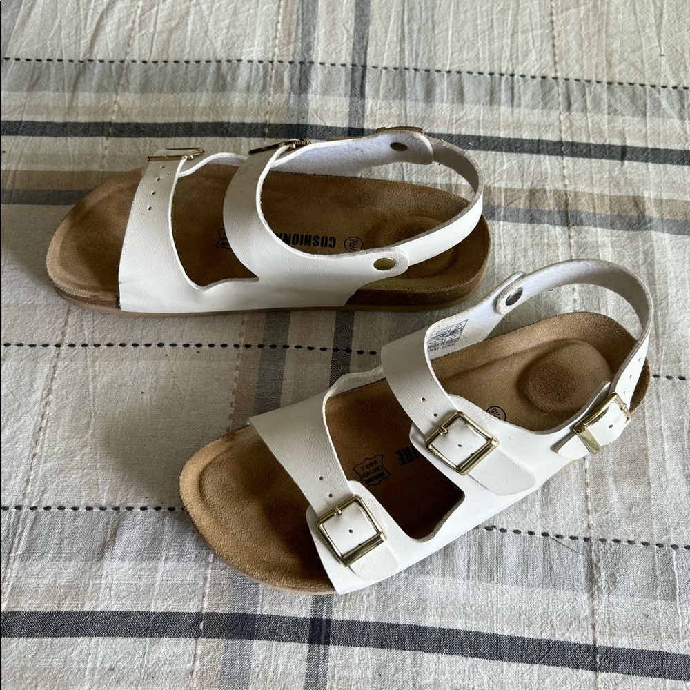 Cushionaire Lulu Cork Footbed White Sandals Size 9
